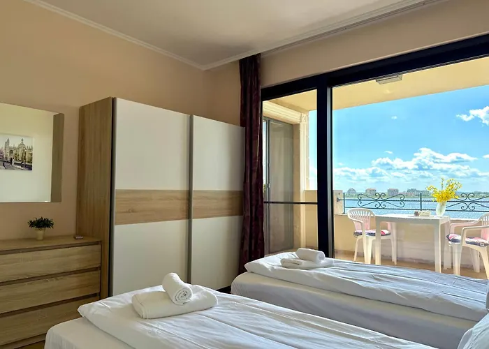 Апартамент Cosher - Gardenia Palace 9 Free Parking *